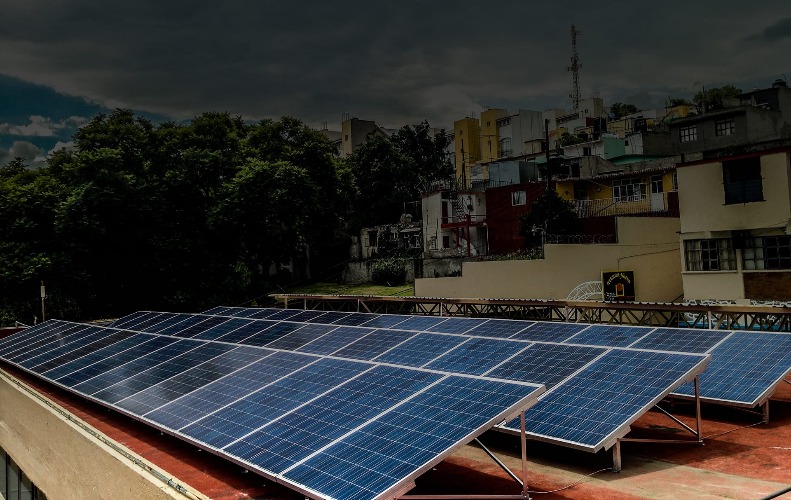 paneles-solares-en-escuela